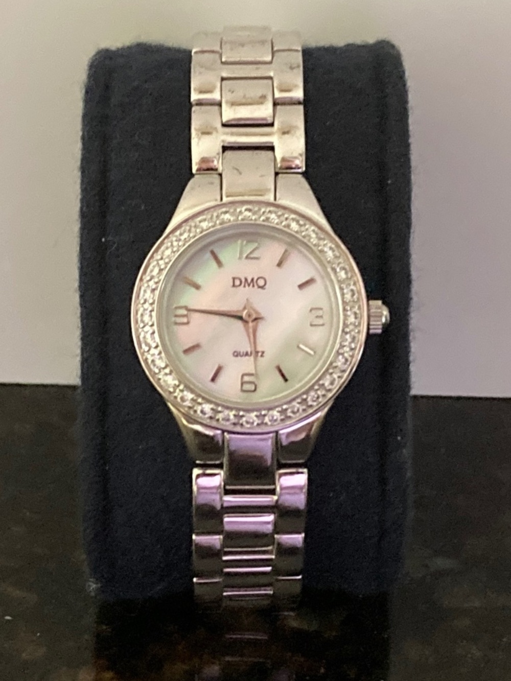 Diamonique Bezel Panther Link Watch/Silver Tone/Mother of Pearl Dial/EUC!